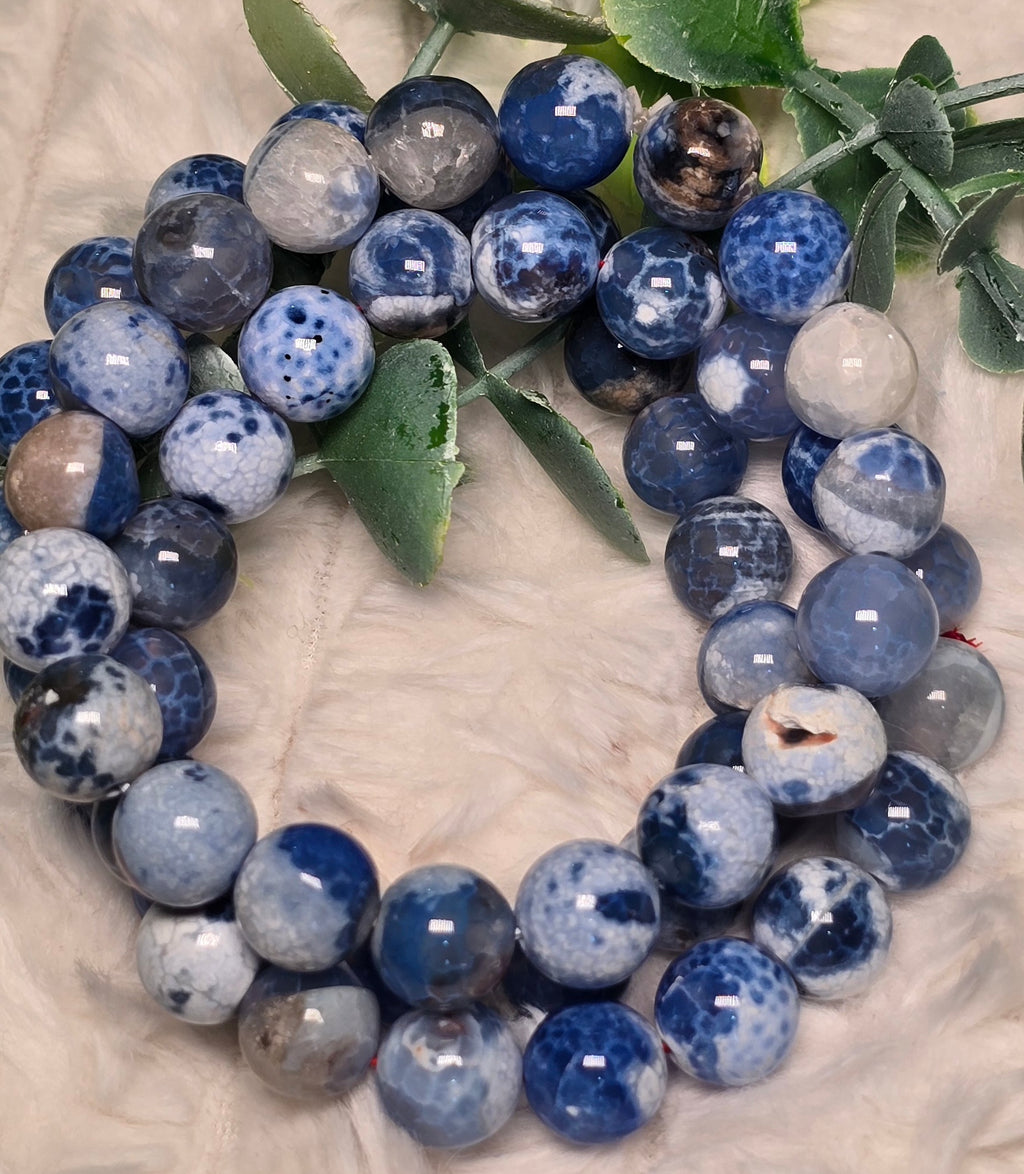 Ocean Blue Agate Gemstone Bracelet – Natural Blue & White Beaded Bracelet
